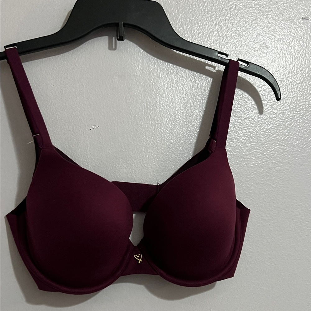 Victoria’s Secret Burgundy Bra